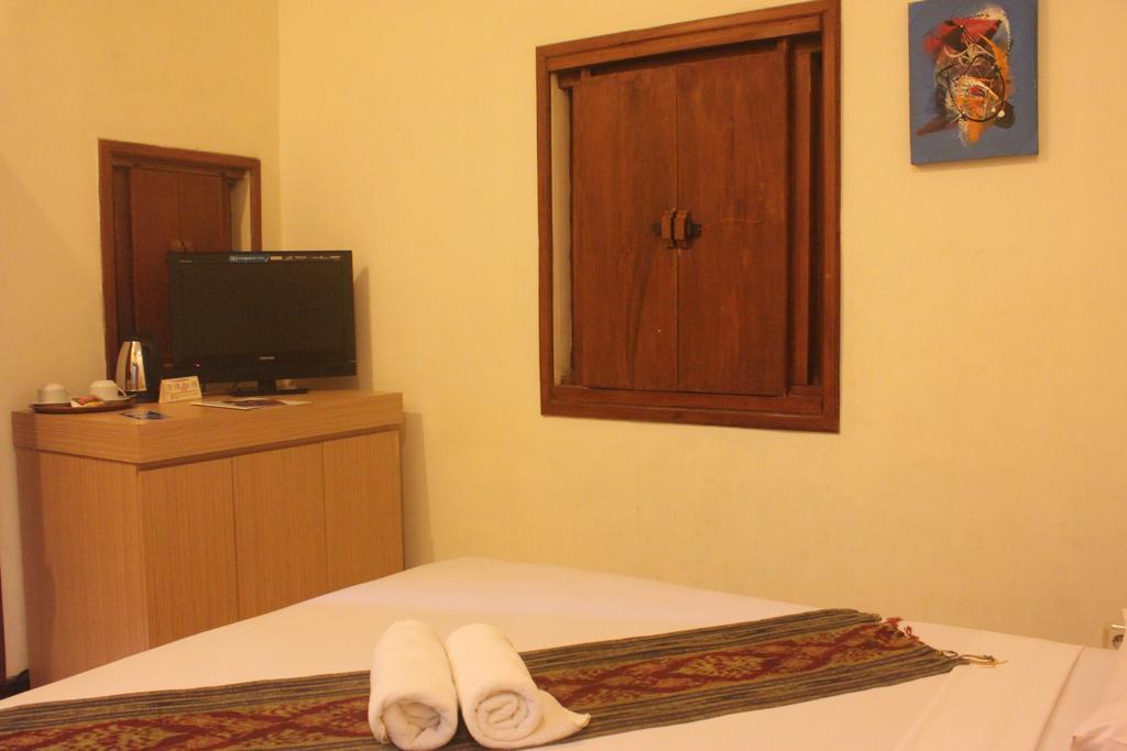 Ubud Hotel And Villas Маланг Екстериор снимка